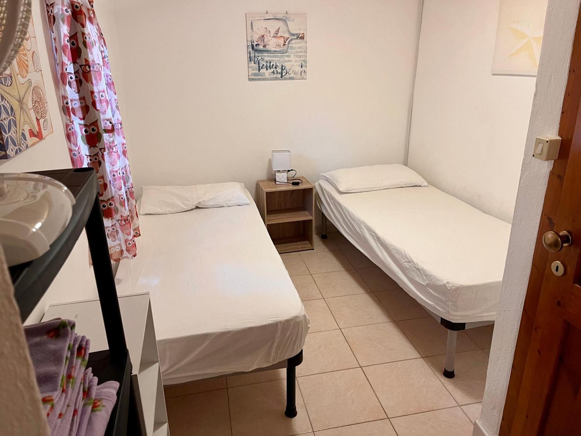 Rustico Porto Pino 30 Mt Dalla Spiaggia Bagian luar foto